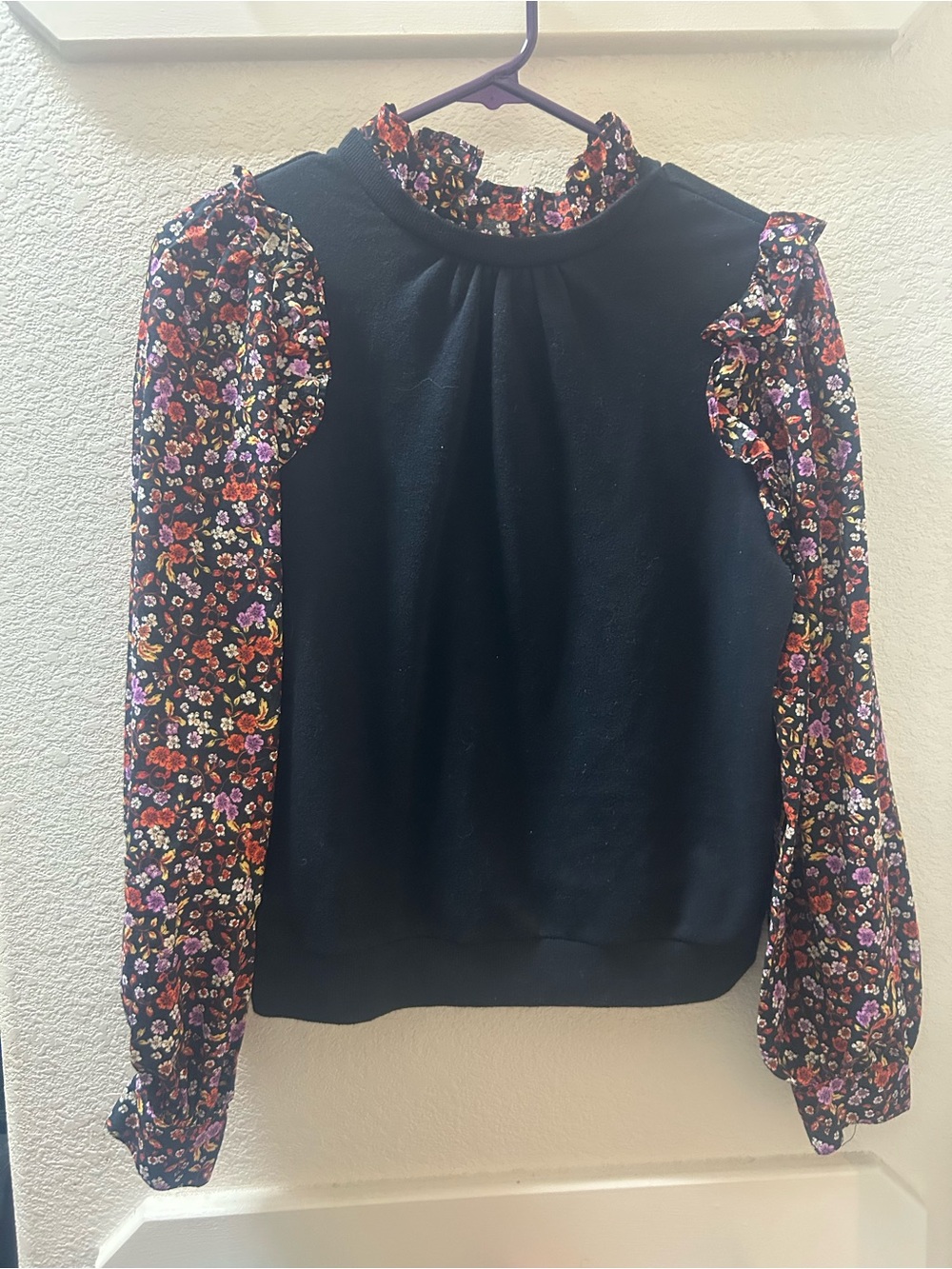 Who What Wear Black Sweatshirt with Floral Ruffle Sleeves